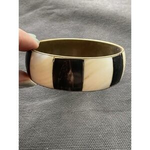 Vintage Black & White Inlaid Stripe Bangle Bracelet Estate Costume Jewelry